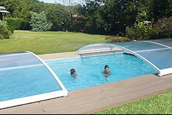 Abri piscine coulissant