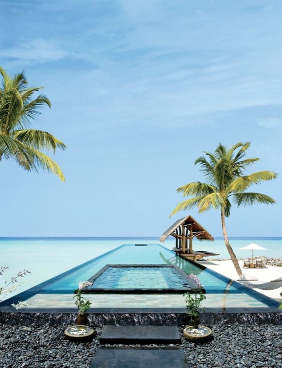 Piscine de l'hotel Resort dans les Maldives