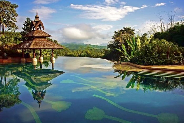 Piscine de l'hotel Anantara en thailande